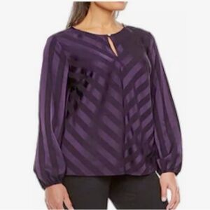 Liz Claiborne size 0X purple satin shirt